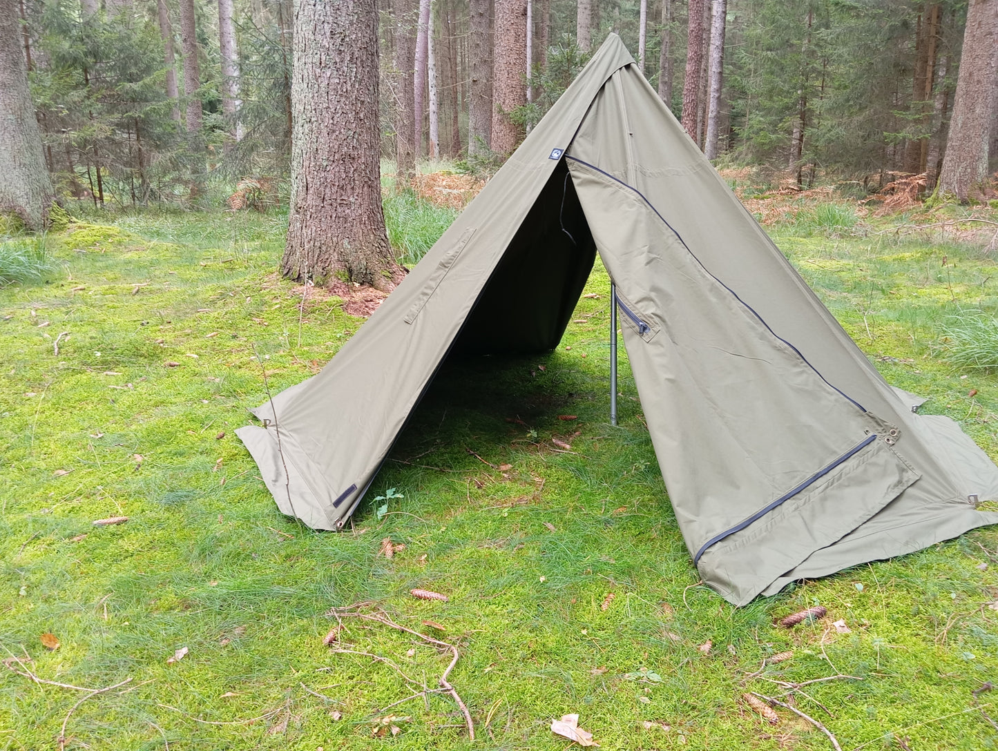 Lavvu tent "Fyn" canvas olive green for 2 people