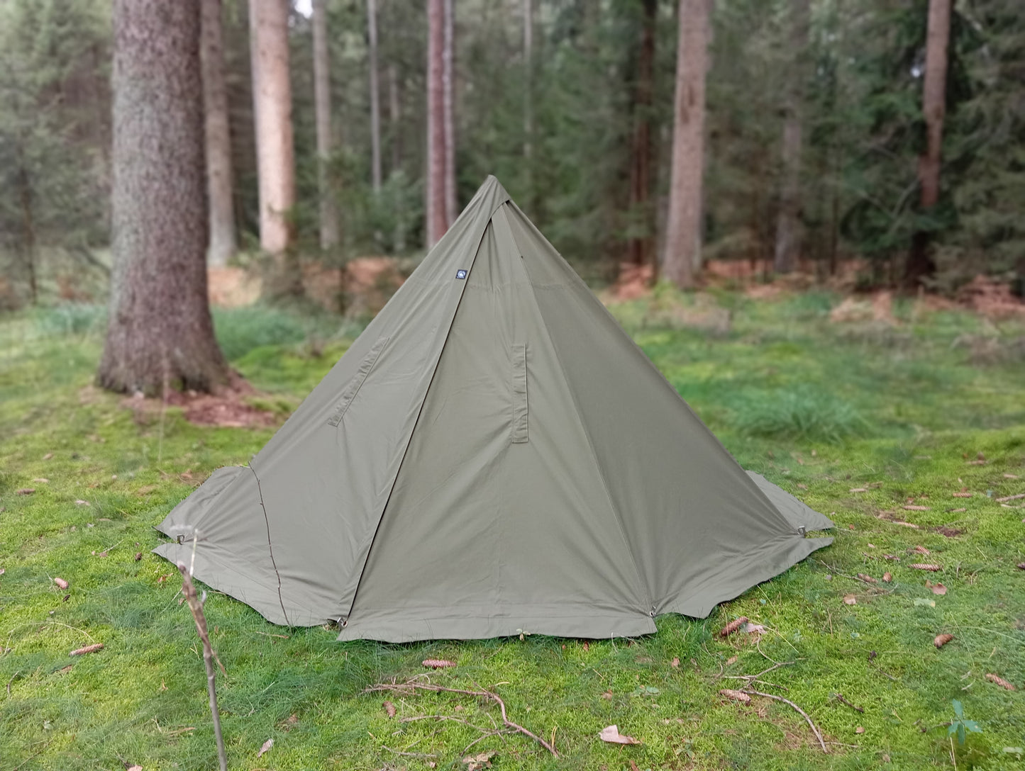 Lavvu tent "Fyn" canvas olive green for 2 people
