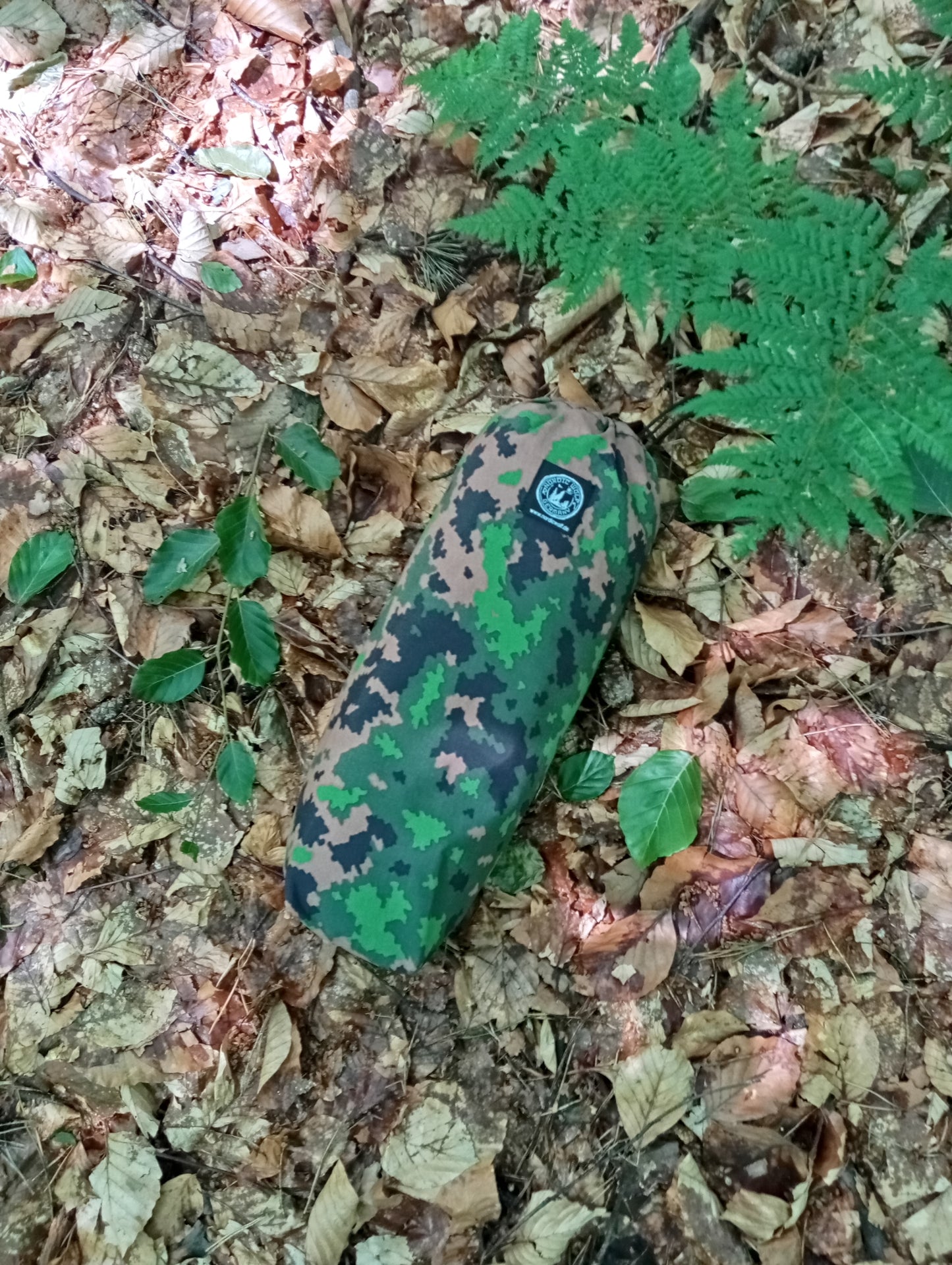 Tarp in Finnish Camo M05 with 19 guy points – 3x3 meters including pack bag