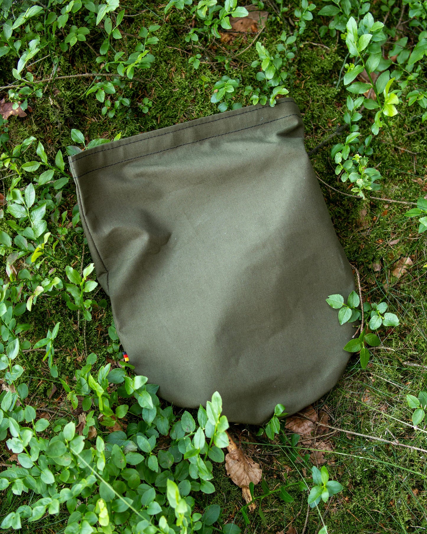 Bolsa de transporte para sartén con asa plegable (Ø 24 cm) – Lona impermeable en color verde oliva