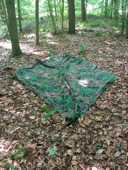 Tarp in Finnish Camo M05 with 19 guy points – 3x3 meters including pack bag