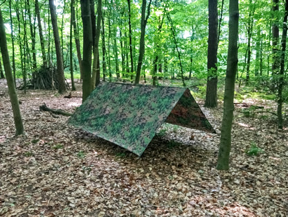 Tarp in Finnish Camo M05 with 19 guy points – 3x3 meters including pack bag